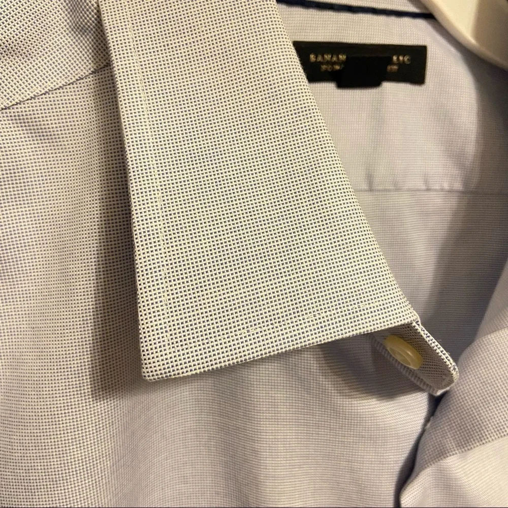 Banana Republic Lot of 2 Button Down Long Sleeve Shirts Men XL 17-17 1/2 Blue